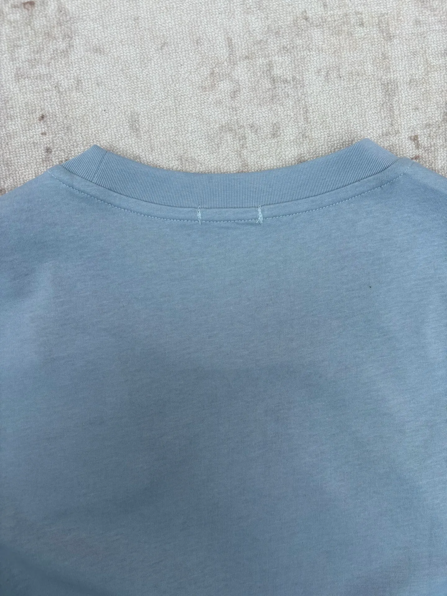 SS 26 T Sizes：S. M. L